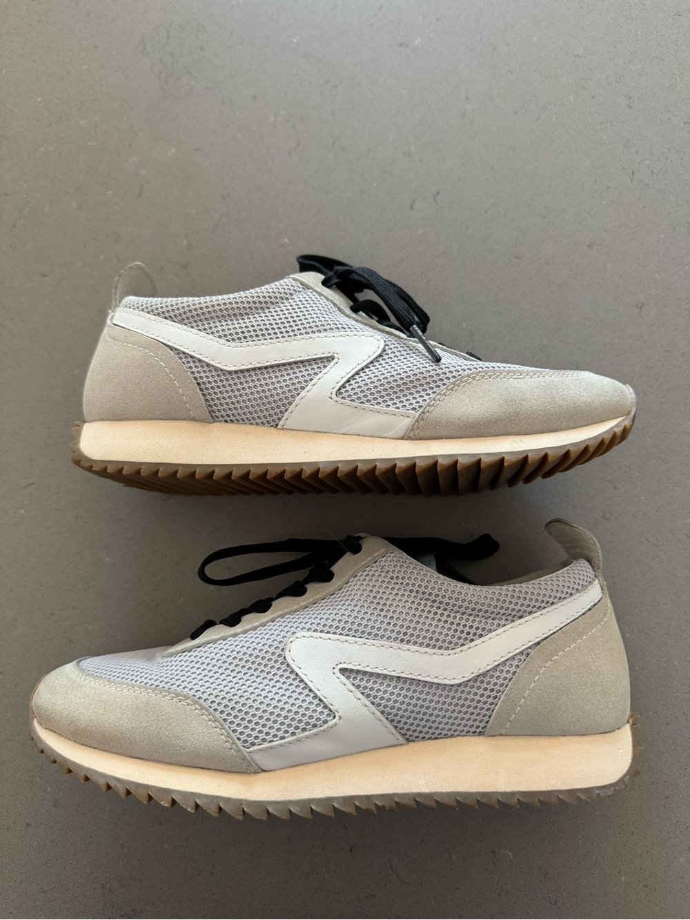 Rag & Bone Retro Runner in Moonstone size 36.5